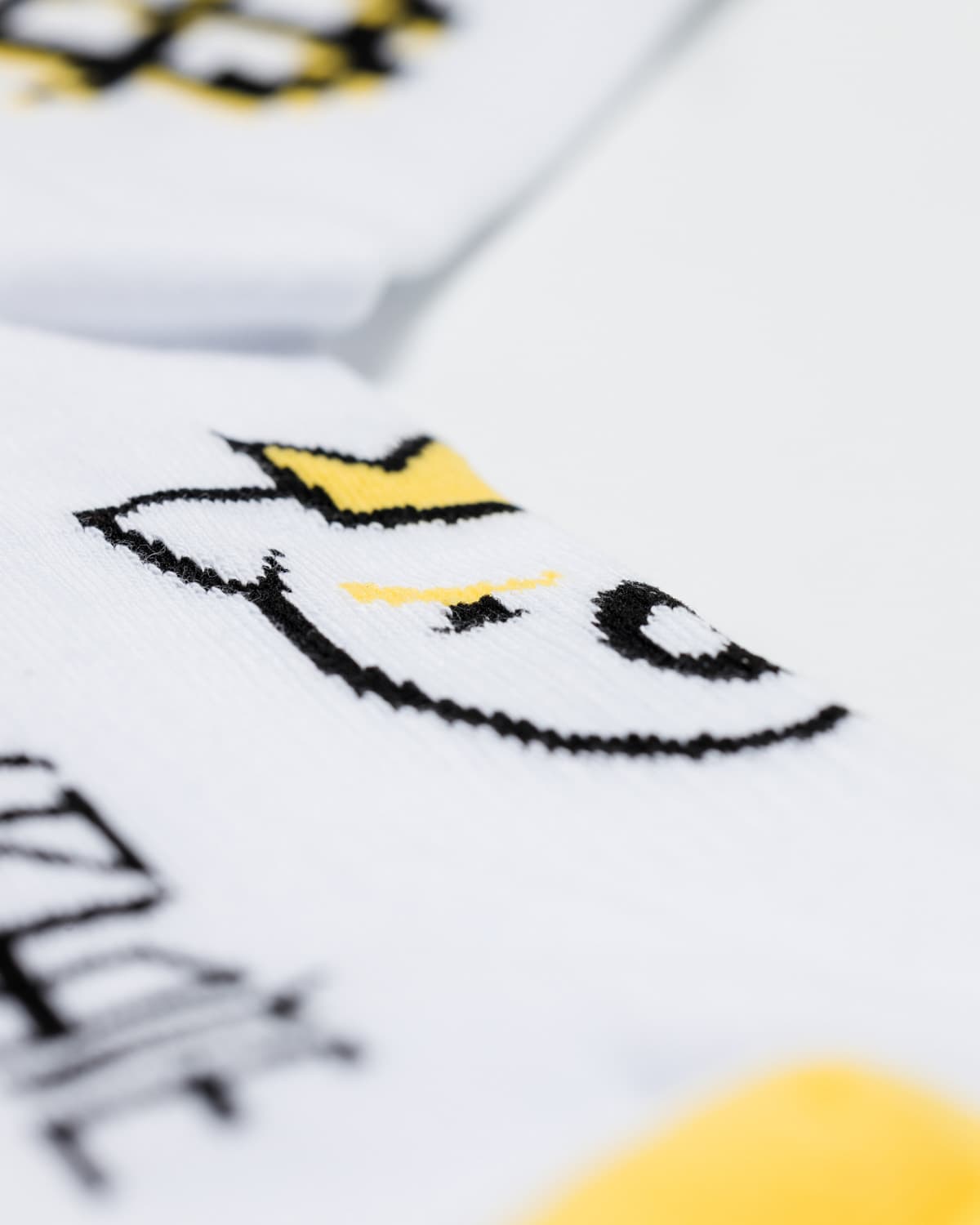 GGEZ Socks (White/Yellow)