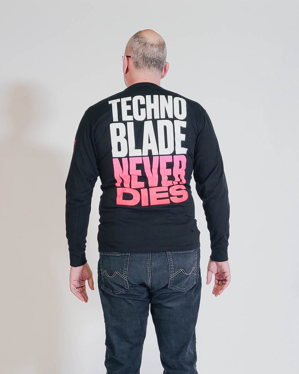 Technoblade Never Dies Cosplay Video Gamer Merch Black T-Shirt S-3XL